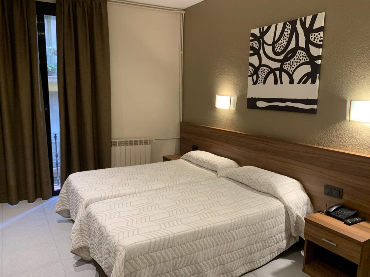 Pension Iznajar Barcelona Exteriör bild